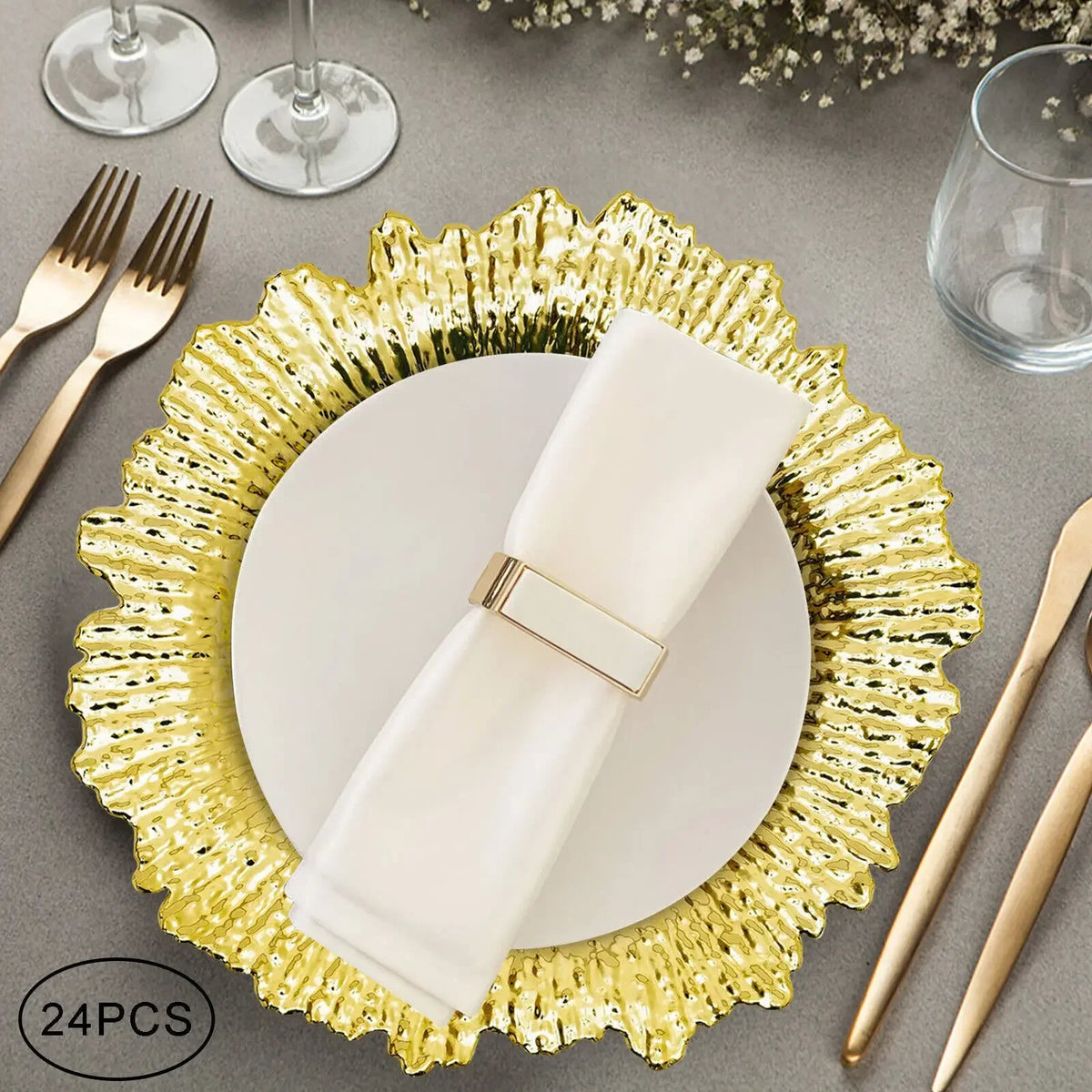 24Pcs Gold Chargers PP Plate Decoration Table Setting